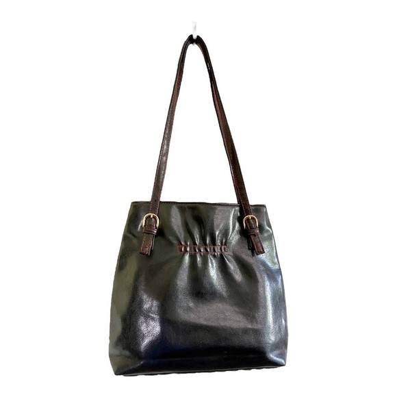 VICTORIA’S SECRET,BLACK LEATHER SHOULDER BAG WITH RED STITCHING.9 1/2” X 11 1/2” - Picture 3 of 9